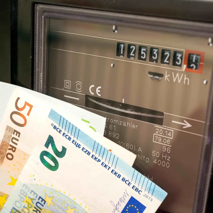 Stromzähler und Gelscheine