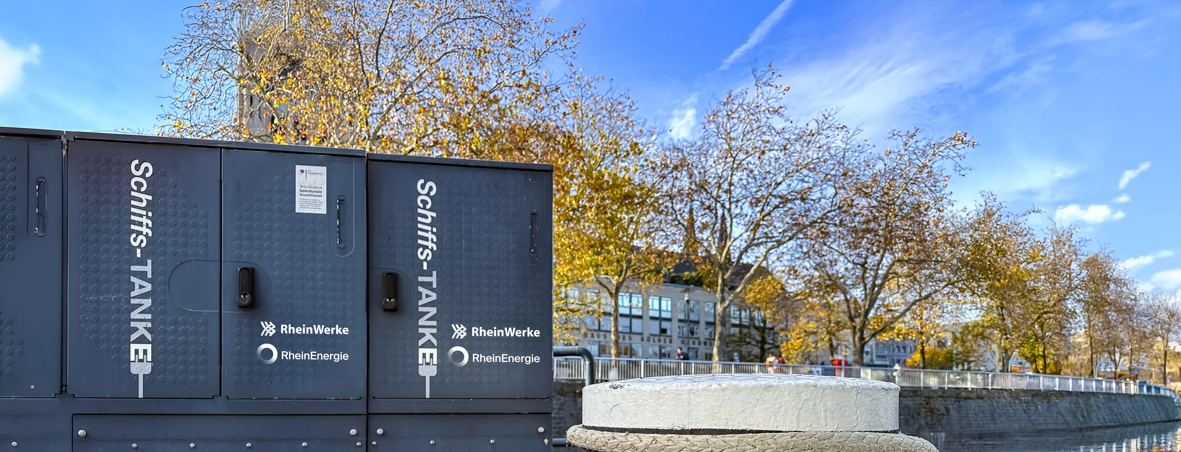 Ladesäule im Rheinauhafen