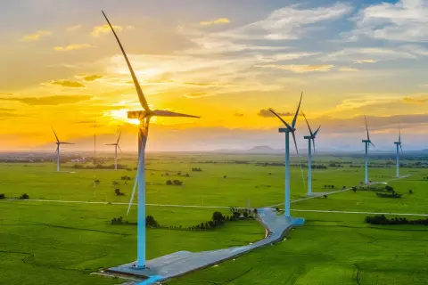 Windkraftanlagen erzeugen Strom für Grünstrom-Individual.