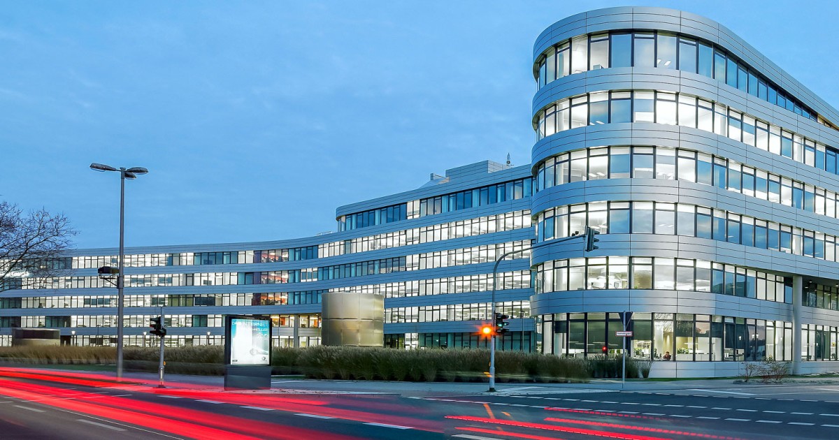 Verwaltungsgebäude.