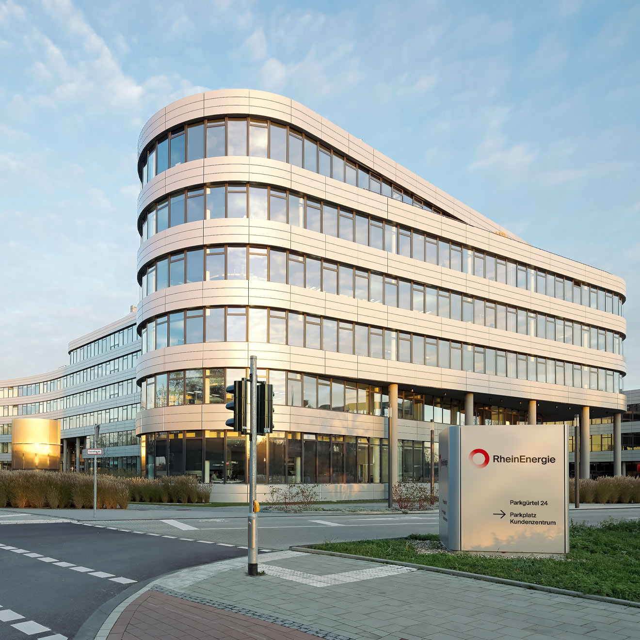 Verwaltungsgebäude der RheinEnergie in Köln-Ehrenfeld