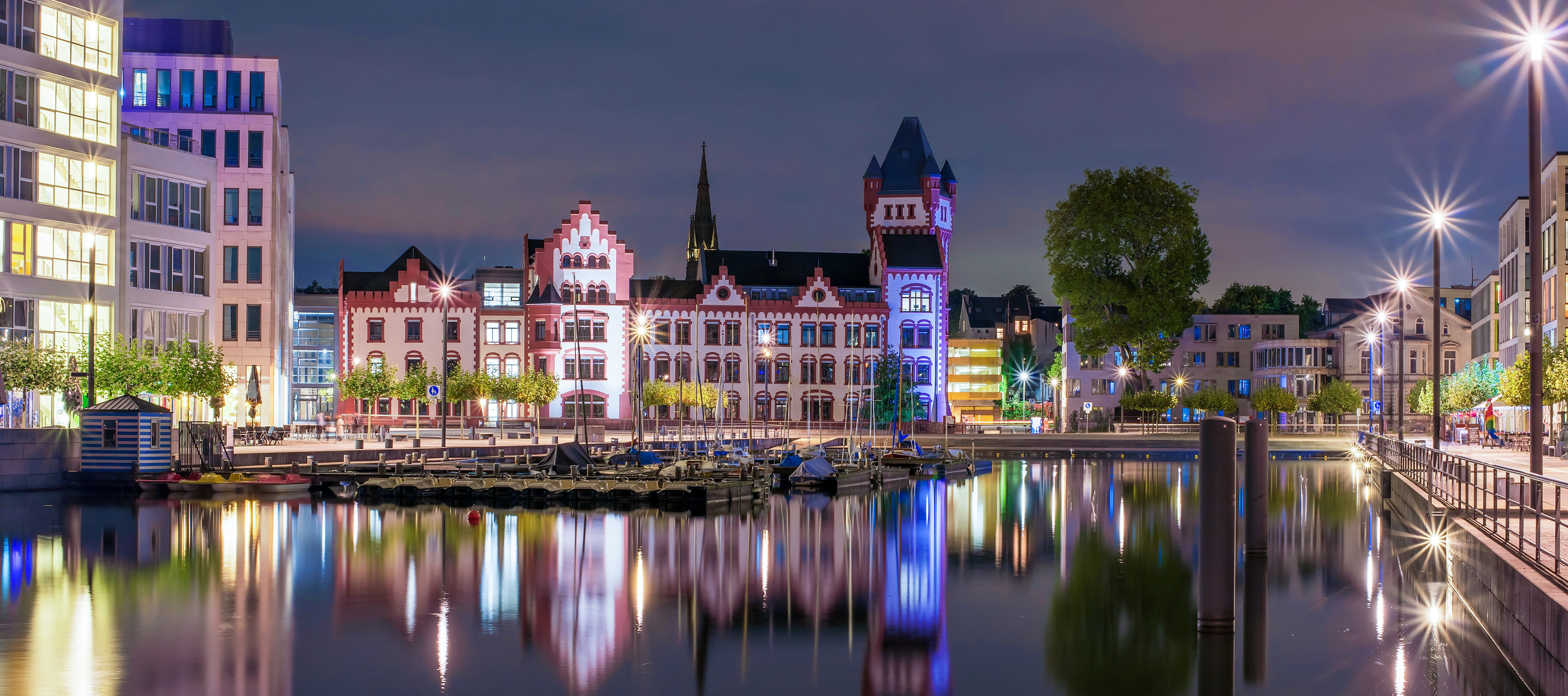 Schloss Hoerde am Phoenixsee in Dortmund