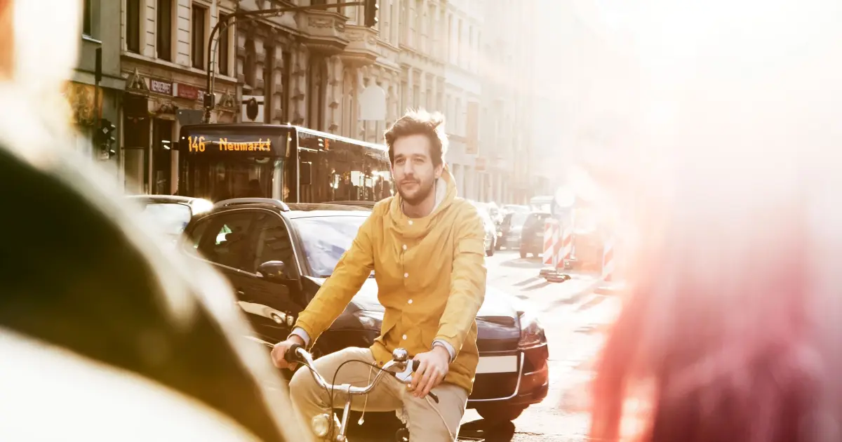 Radfahrer in der Innenstadt.