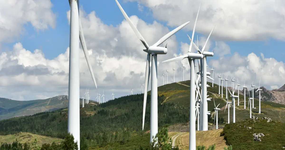 Windkraftanlagen erzeugen Strom für Grünstrom-Individual.